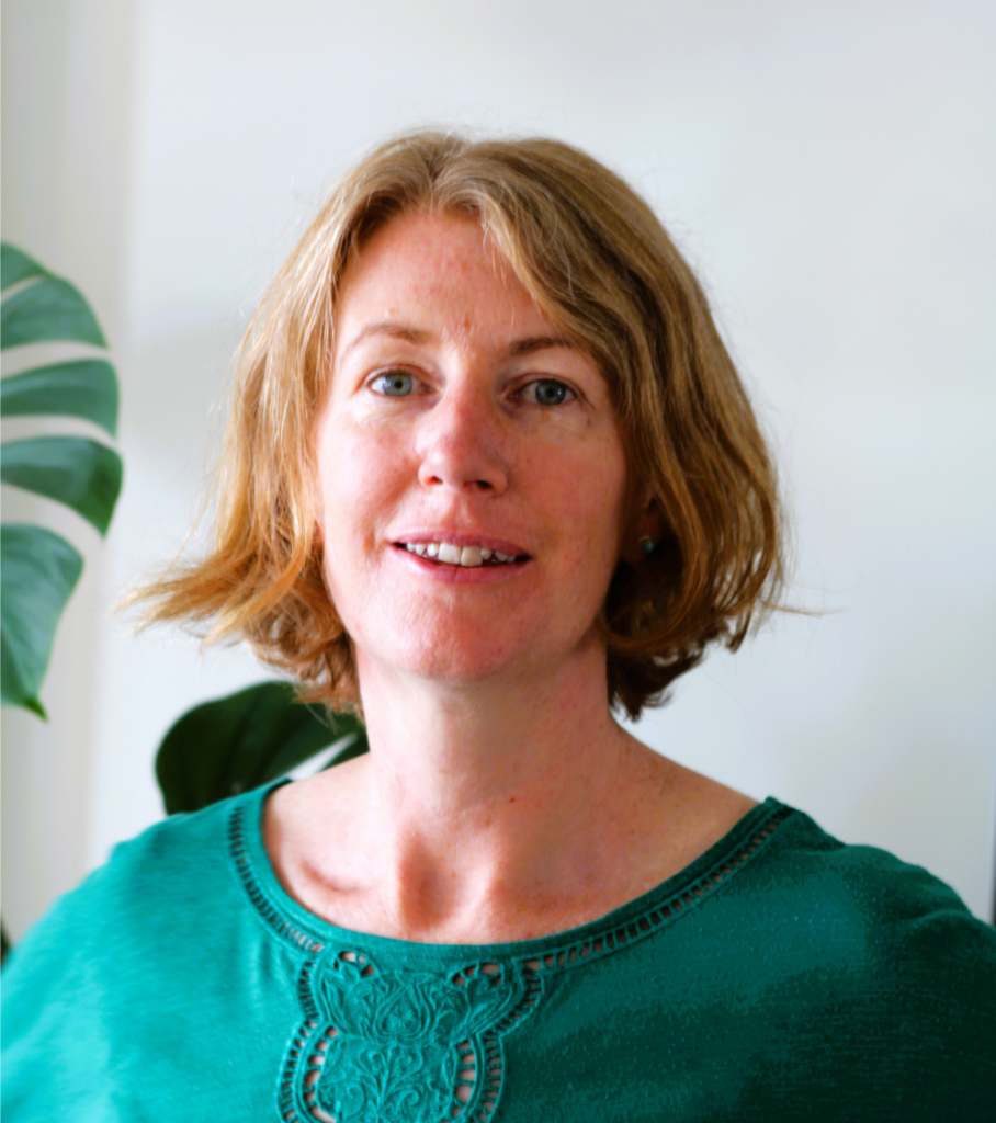 Learn about Catherine from learnwithcath.fr